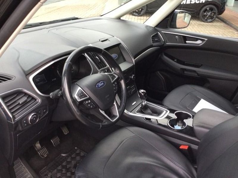 Ford Galaxy 1.5 Ecoboost Titanium Navi LED 7-Sitzer